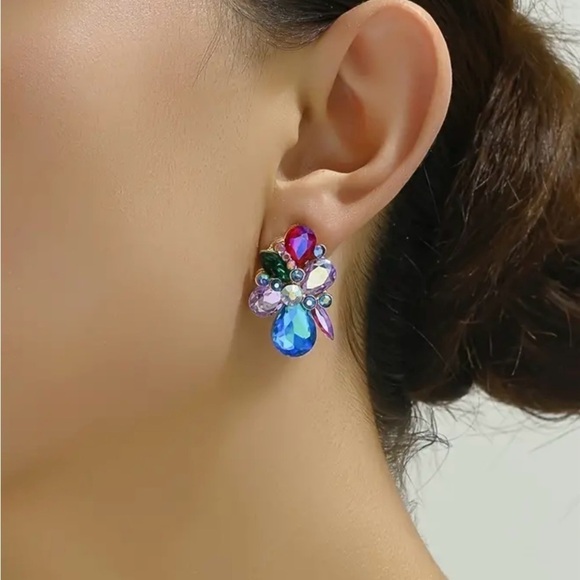 Stunning Statement Earrings - Picture 2 of 7